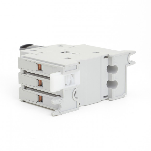 Выключатель-разъединитель NF2-40/3DIR 3P 40А со стандартной рукояткой на DIN-рейку или монтажную плату (CHINT)