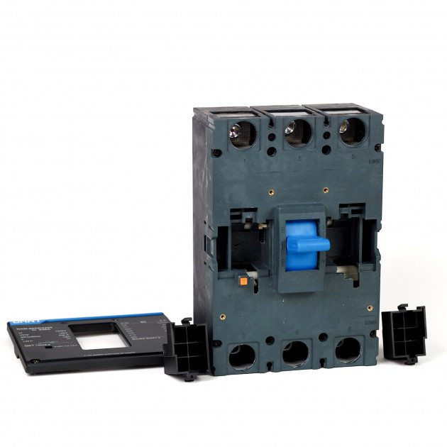 Автоматический выключатель NXM-800H/3Р 630A 70кА (R)(CHINT)